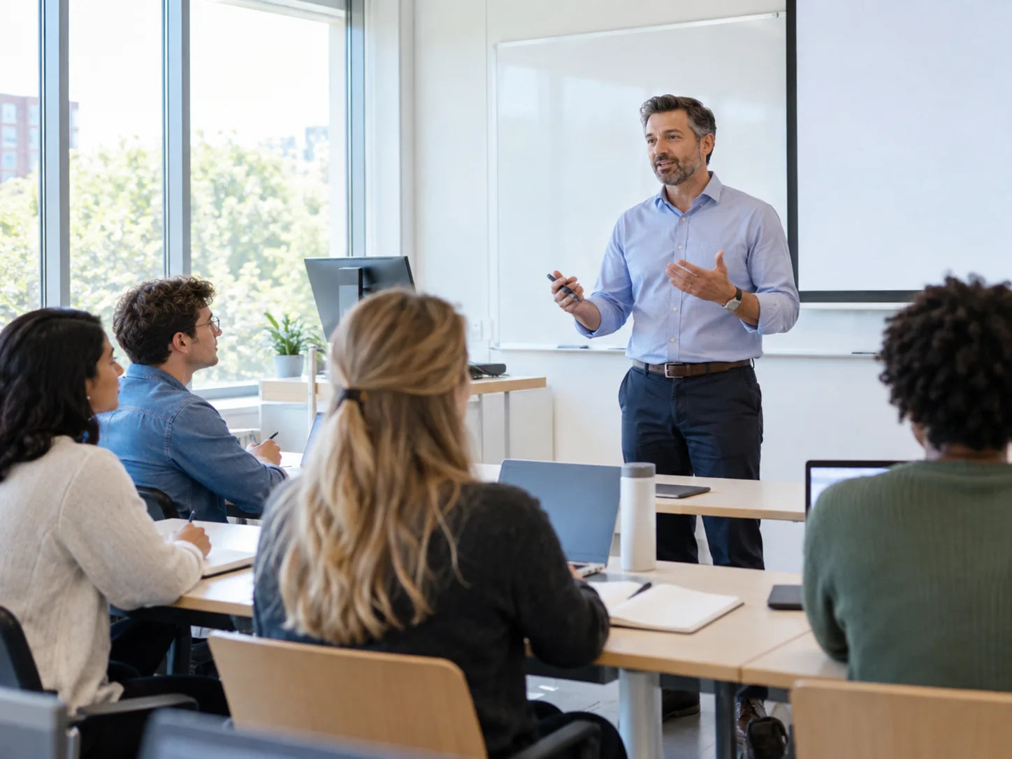 Lectures & courses